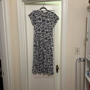 Blue FloweredVintage dress from the 1950s.